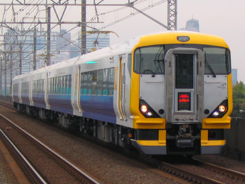 検見川浜駅