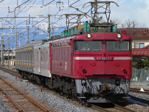 氏家駅