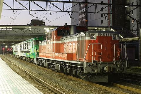 八王子駅にて