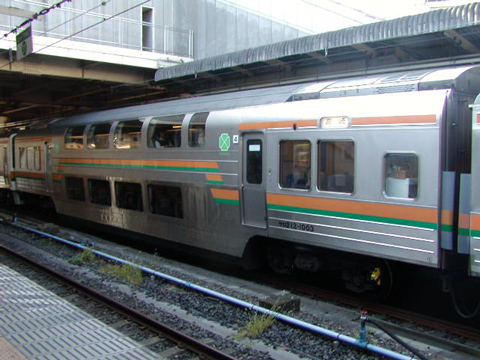【JR東】211系グリーン車高崎線を営業開始