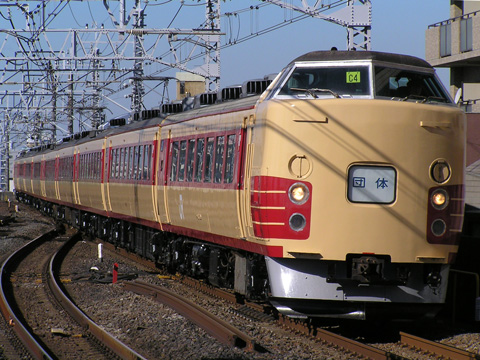 市川駅