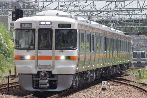 刈谷駅