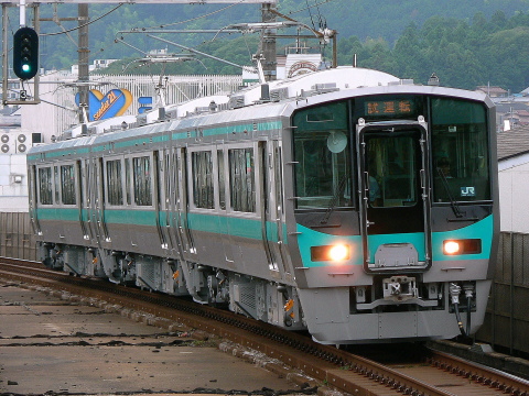 【JR西】125系V13～V15編成公式試運転