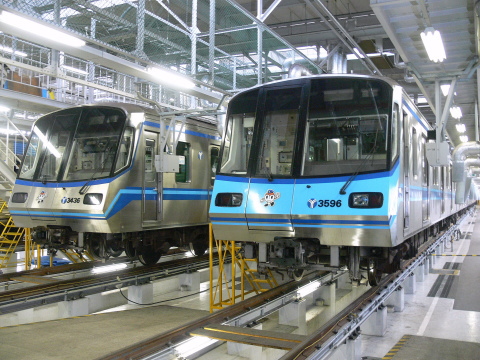 新羽車両基地