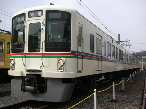 小手指車両基地構内