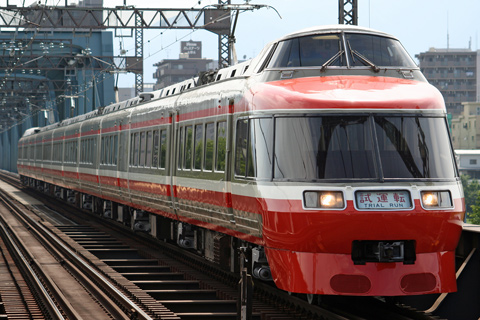 【小田急】7004F旧塗装になって試運転