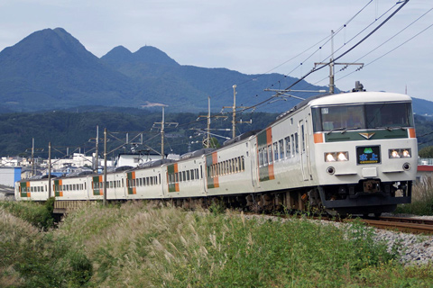 【JR東】185系チタ車大宮車定期運用に