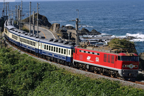 【JR東】EF510+12系ばん物試運転