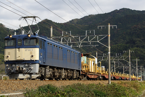 【JR海】EF64 2牽引交検出場ロンチキ