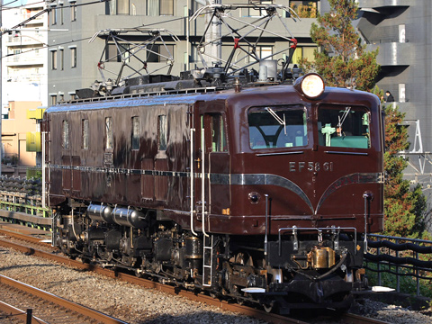 【JR東】EF58 61品川へ単機回送