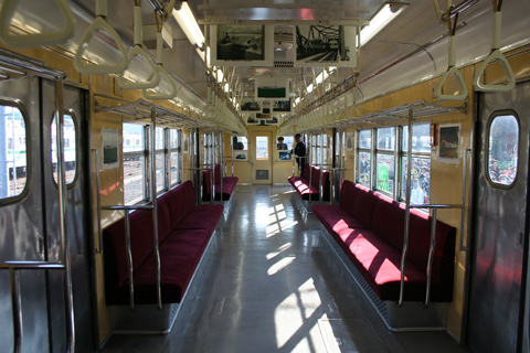 綾瀬車両基地
