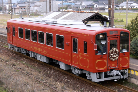 【平筑】新型レトロ調車両お披露目イベント開催
