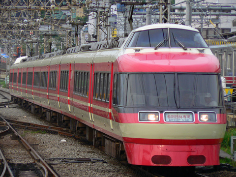 【小田急】7000形7002F(LSE)団臨