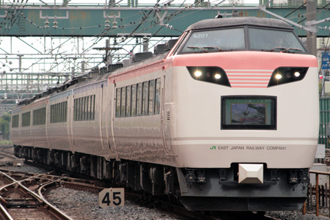 【JR東】いろどり山梨八ヶ岳号運転