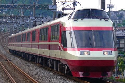 【小田急】10000形10041F(HiSE)団臨