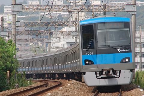 小田急永山駅