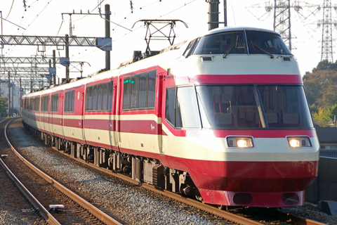 【小田急】10000形10041F（HiSE）団臨