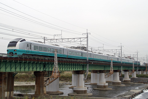 【JR東】E653系K307編成団臨で高尾へ