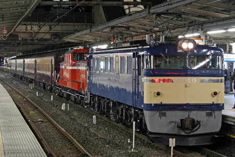 【JR東】DD51-842+旧型客車、高崎へ