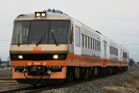 【JR東】こがね花回廊号運転