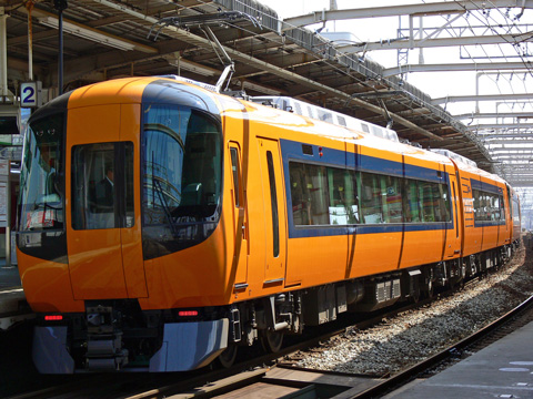 【近鉄】新型特急車両22600系運転開始