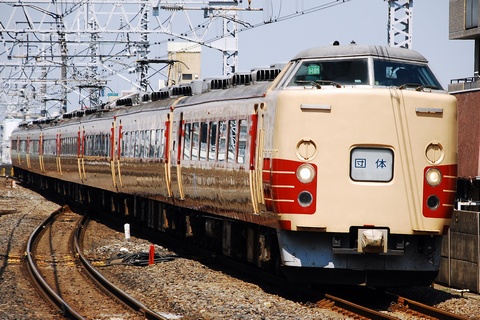 市川駅