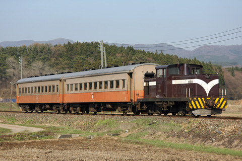 【津軽】金木さくらまつりの臨時列車